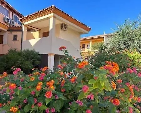 Isolarossa-apartments Casa Elicriso Apartment